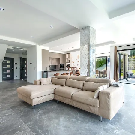 Jolie Maison Au Calme