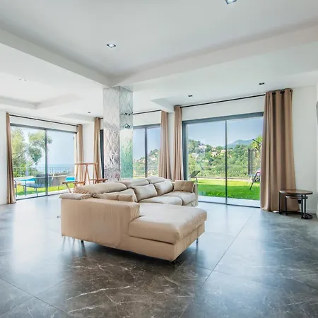 Jolie Maison Au Calme