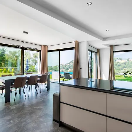 Jolie Maison Au Calme Сasa de vacaciones Menton